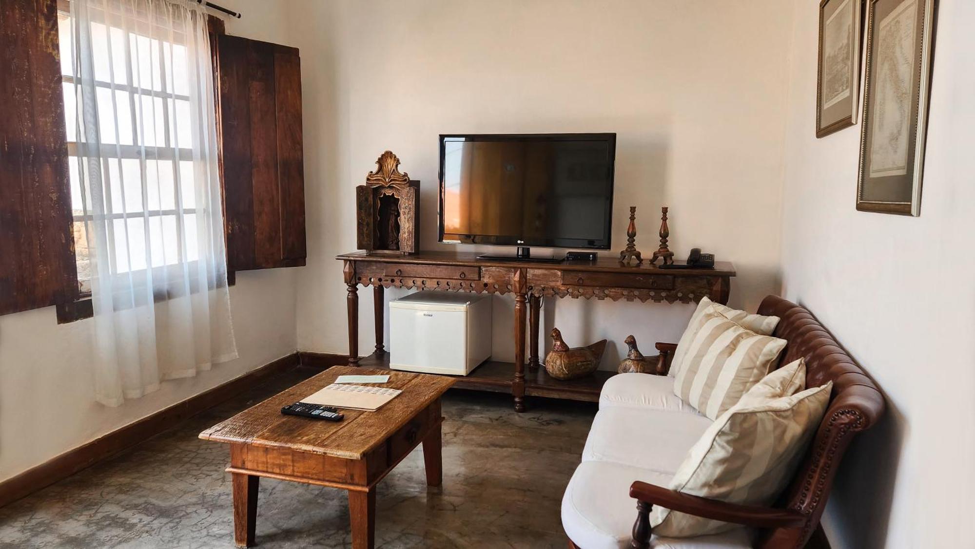 Pouso Da Torre Hotell Tiradentes Eksteriør bilde